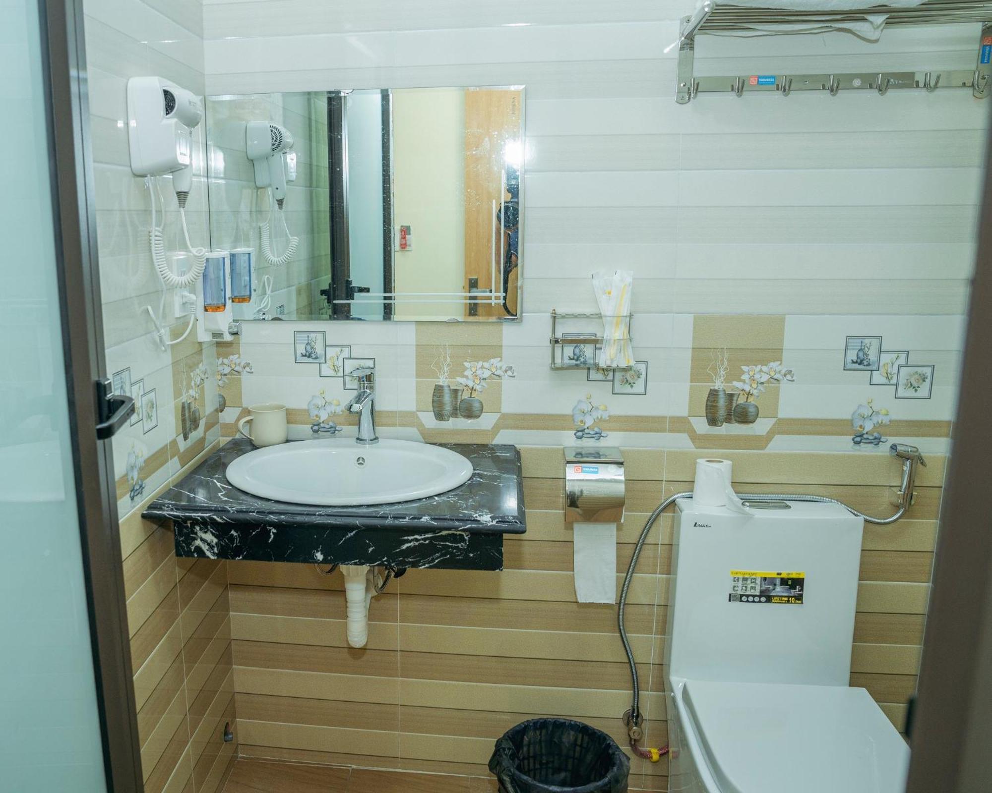 Sea Balcony Hotel Dong Khe Sau ภายนอก รูปภาพ