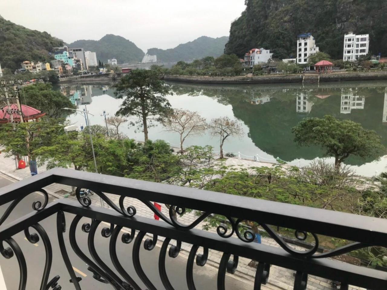 Sea Balcony Hotel Dong Khe Sau ภายนอก รูปภาพ